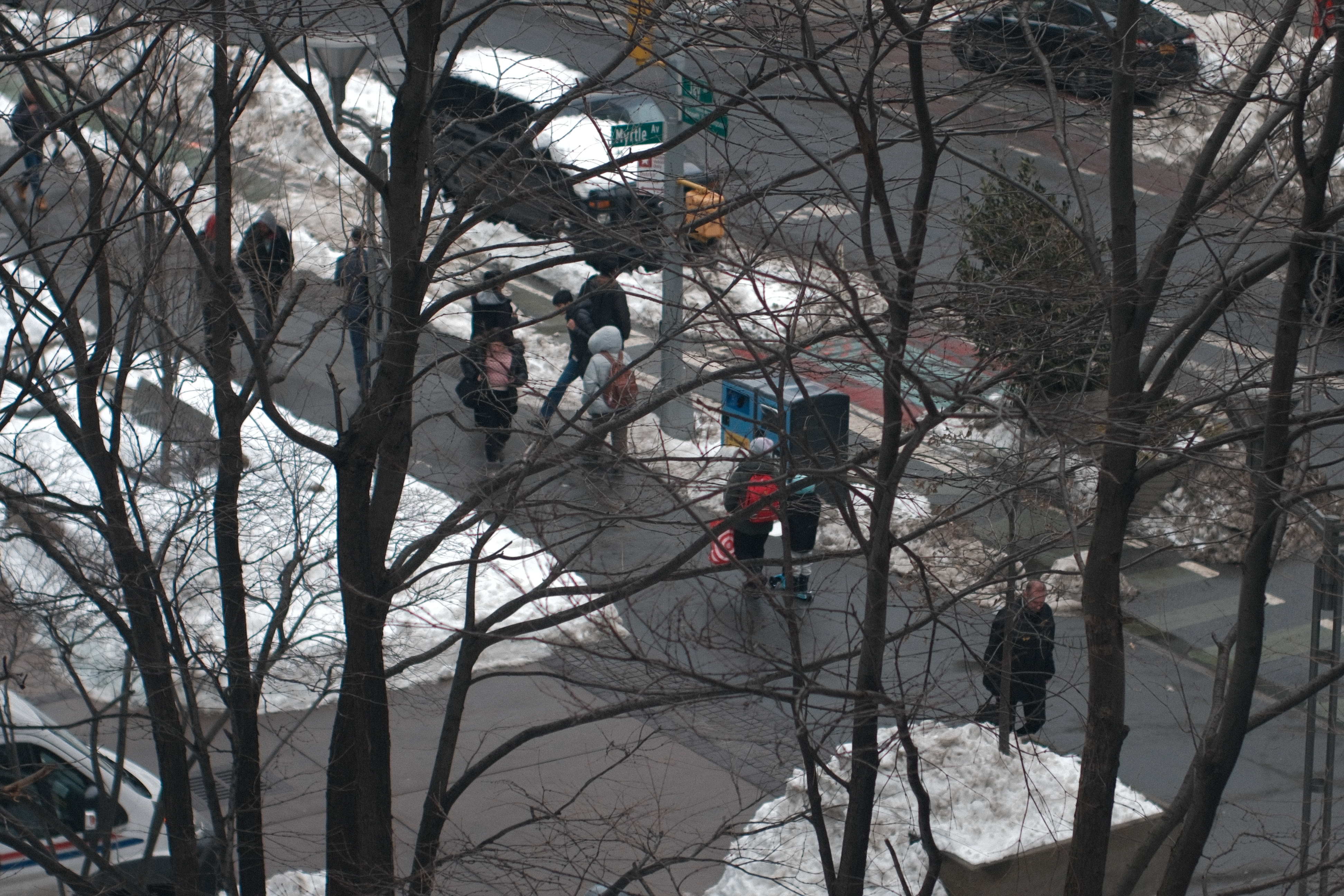 Kuleshov row 4 middle frame